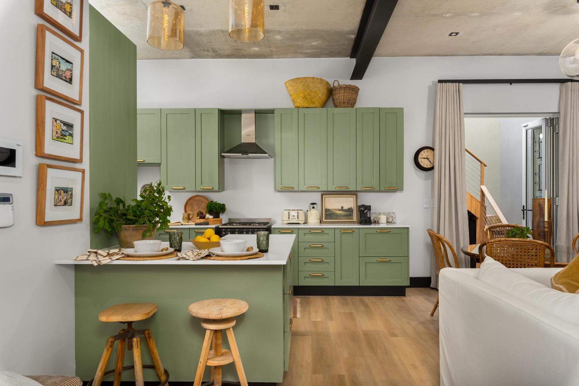 Designer Family Haven In The Heart Of Sea Point