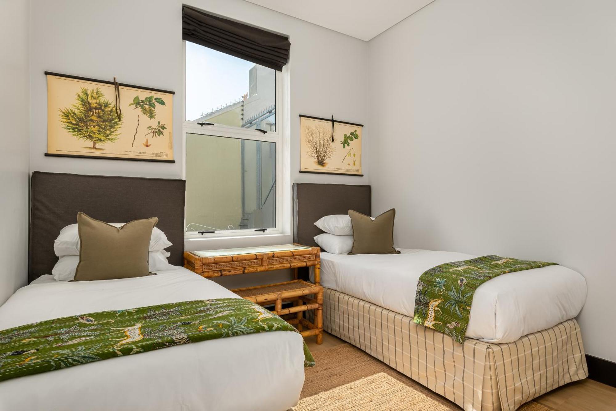 Designer Family Haven In The Heart Of Sea Point *