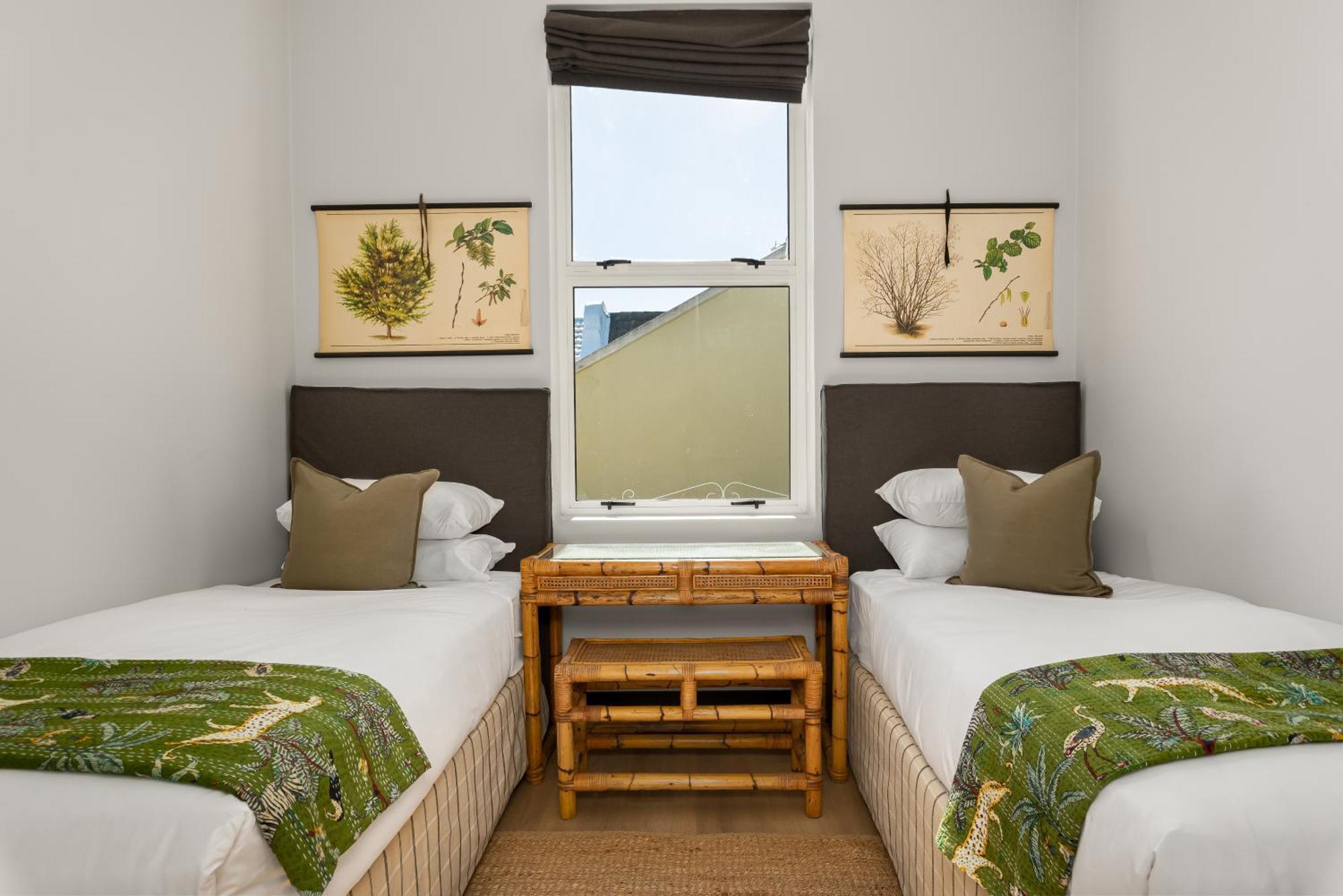 Designer Family Haven In The Heart Of Sea Point *